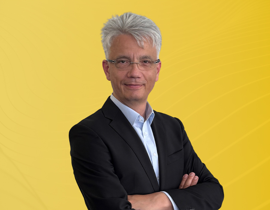 Vorstand ARGE Plasmapherese e.V. – Prof. Dr. med. Axel Seltsam Prof. Dr. med. Axel Seltsam, Schatzmeister ARGE Plasmapherese e.V.